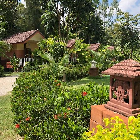 Sukhothai Indy Resort Extérieur photo